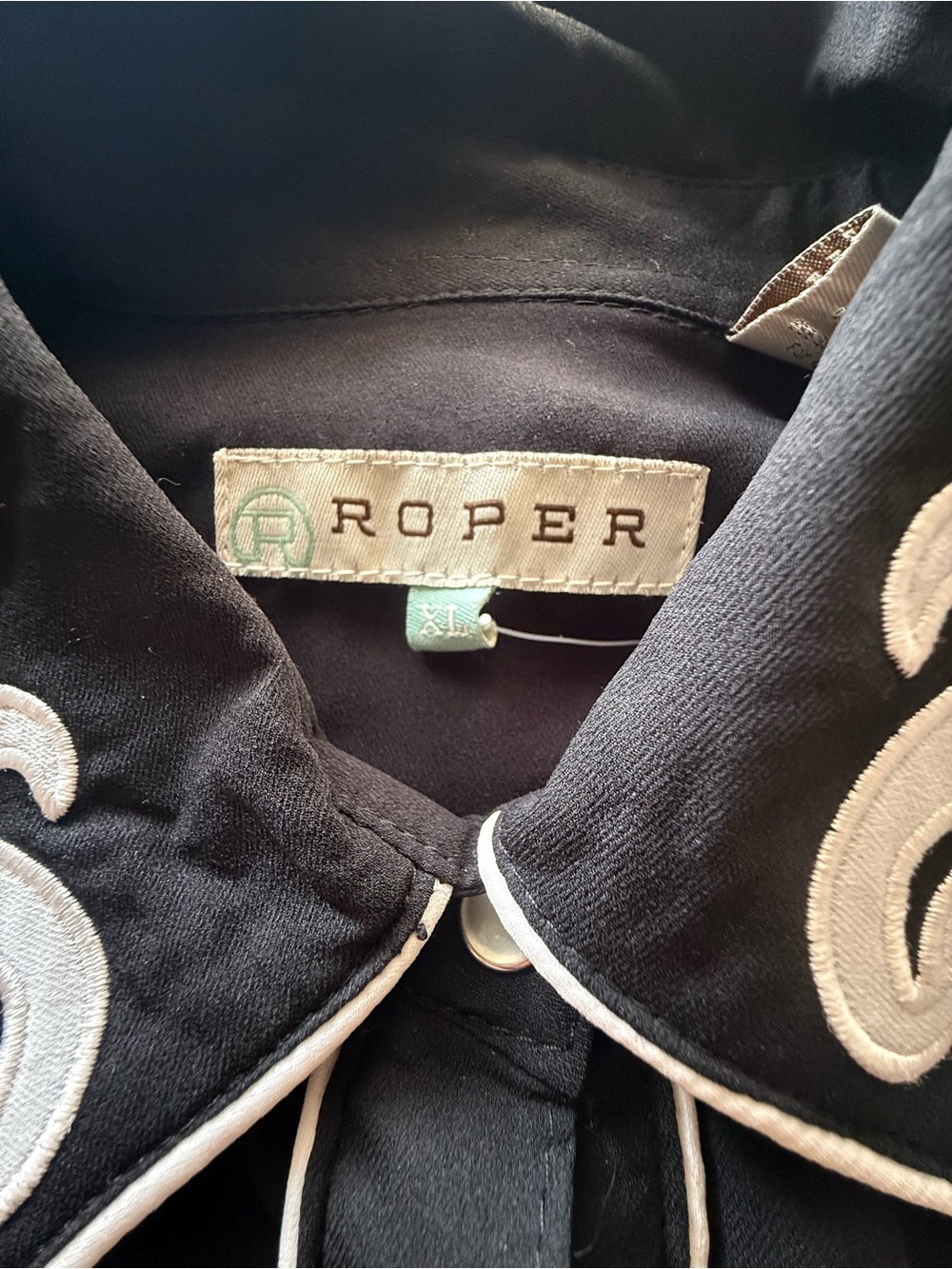 Vintage Roper Black Western Button-Down Shirt with Cream Embroidery - Picture 3 of 4